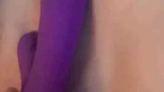 Ginger getting self ready to cum