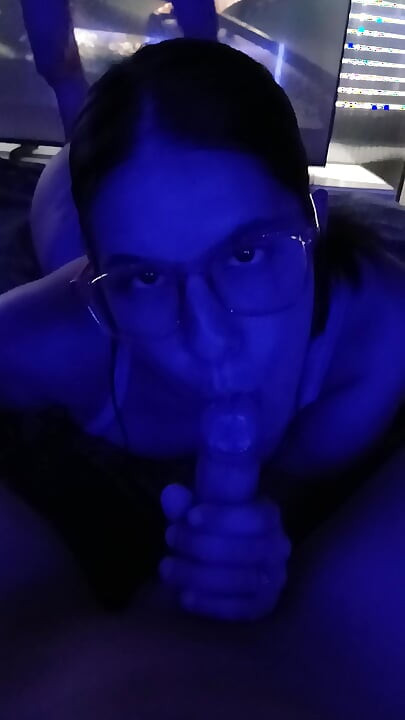 Encore votre milf préféré qui s’amuse