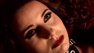 Hammer horror - video musicale erotico