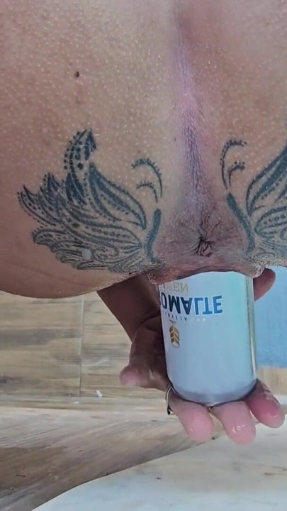 BRAVE GIRL PUTS A CAN IN TIGHT PUSSY | Clip 2