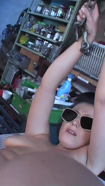 Powerful moment from "Teen hat sich eine fickmaschine gebaut"