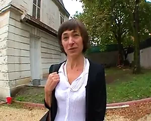 Marina希望她的丈夫看着她被干