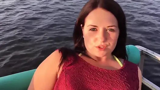 Omg! Outdoor Fuck in the Middle of the Lake! and Everyone Sees It!