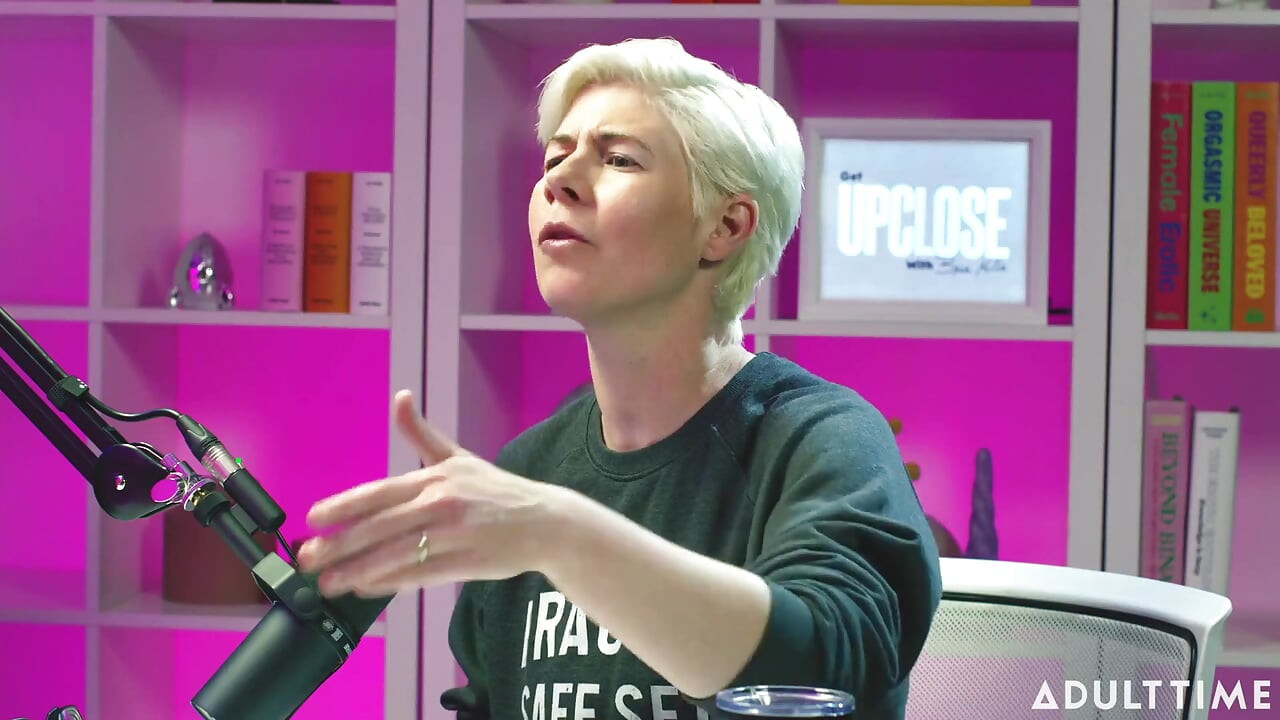 Blake Blossom: Brainrot, Facetune, & Futanari  the Adult Time Podcast