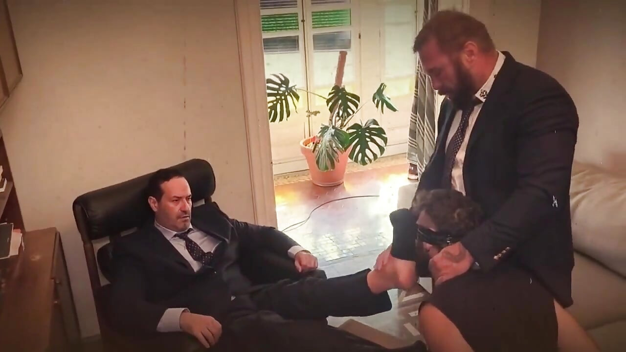A Submissivedelivery Man