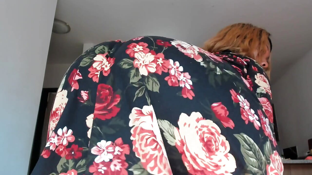 कामुक कामुक बड़ी गांड