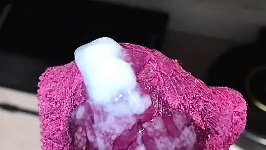 Evli kadın ıslak külotla eve geldi çok iyi kokuyor, duş alırken o külotu kremlemem gerekiyor