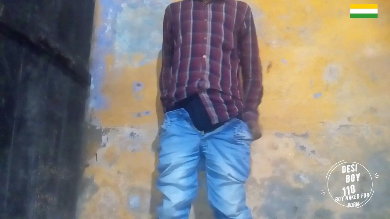 Nude Indian Porn Boy nude model Pissing. WhatsApp 9457590809