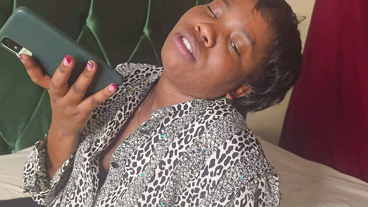old single mom masturbate her pussy always she has masturbation addiction
