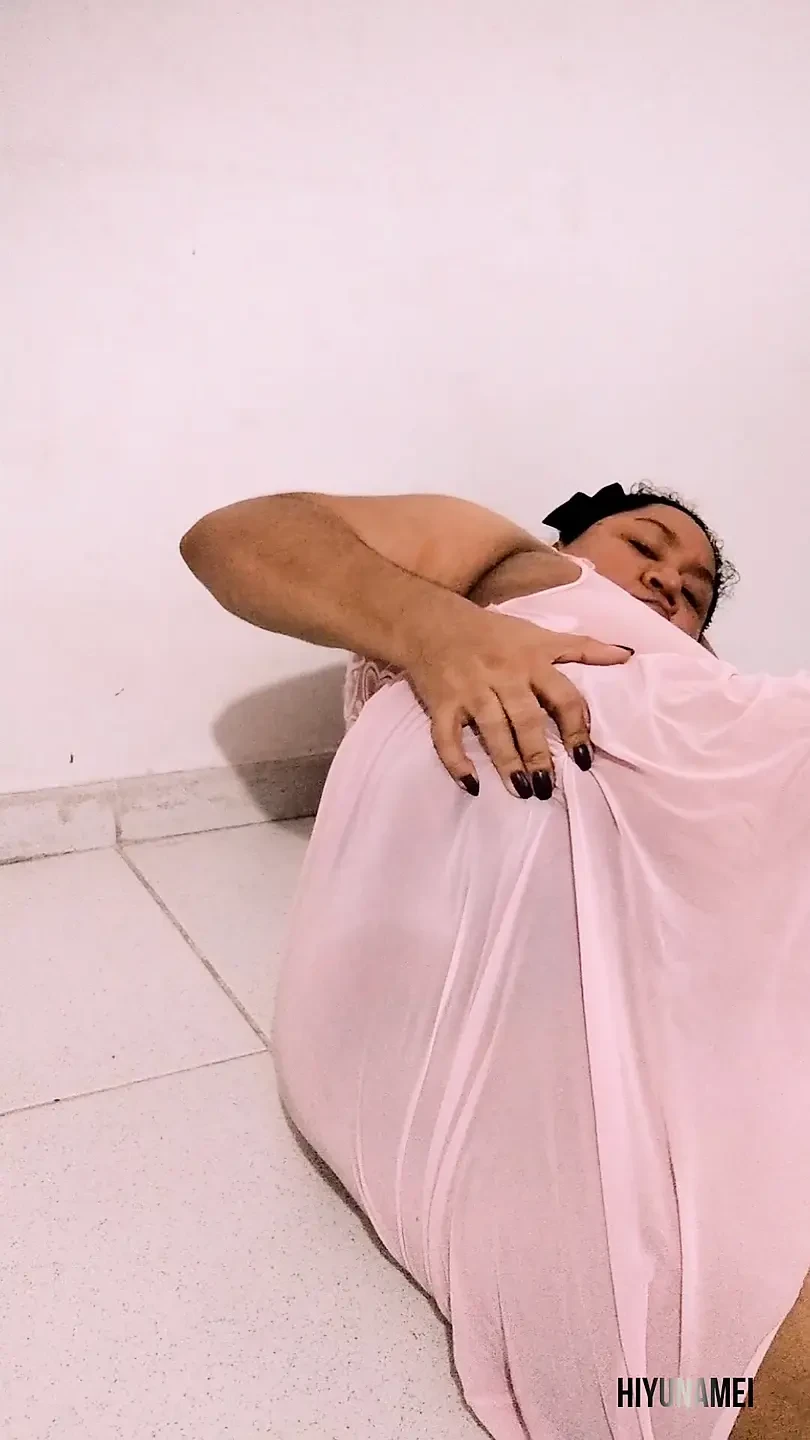 当你到达那里时，让我们玩弄我的大阴户