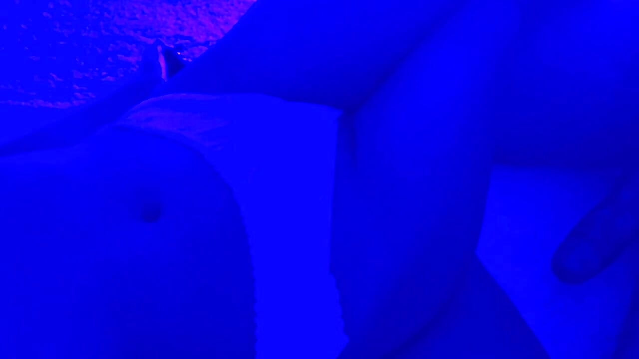 Little Thai: Papai, eu estava cheia de sêmen, leite e creme na festa do meu melhor amigo.