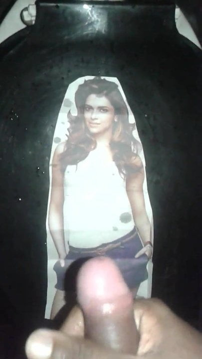 Deepika Padukone heavy tribute