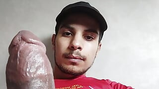 Masturbation of a handsome Saudi guy with an imaginary 😻 penis