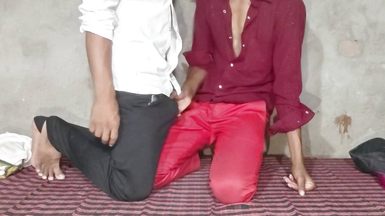 Hot Desi Bottom and Top Romantic Fall in Love With Both Friends