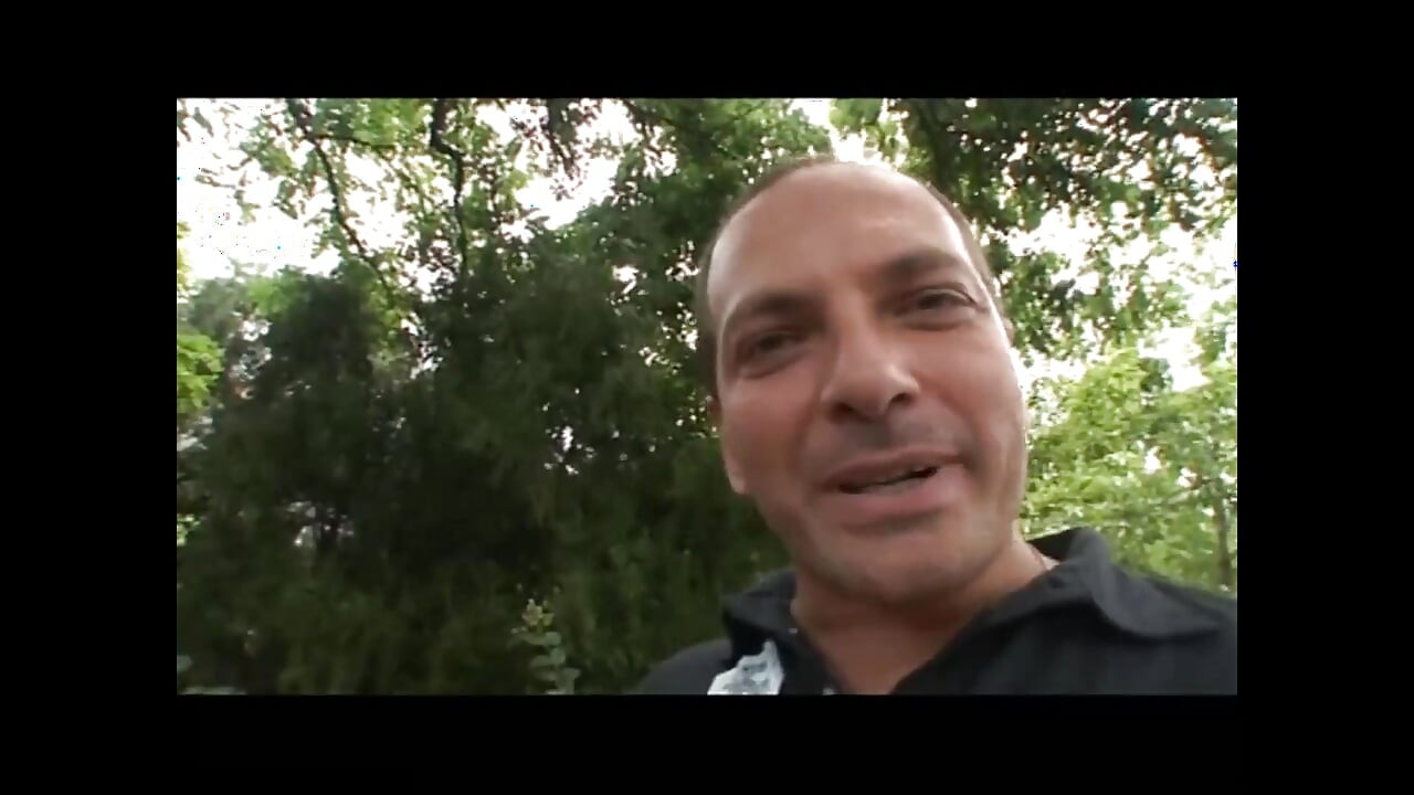 חתיך איטלקי מזיין תחת וגומר בתוך בחורה חובבנית צעירה ויפה