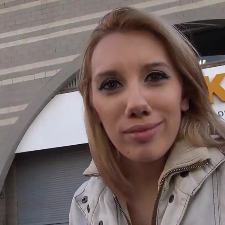 Fucking the Portuguese Girl with an Amazing Ass in the Taxi