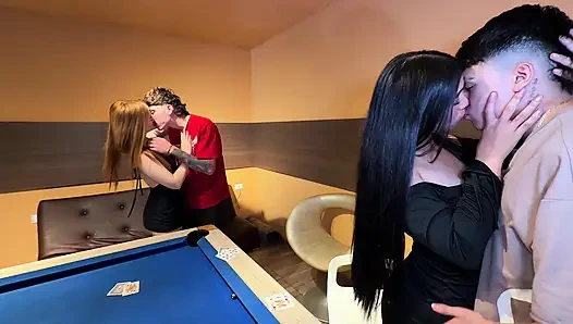 Card game between friends that ended in a great wild - SPACE PRODUCTIONS