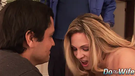 Die geile ehefrau angela attison wird in den arsch gefickt und anal vollgespritzt