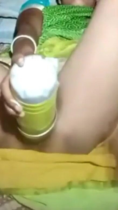 Xnxx desi girls bottle Jabar just  xxxx | Clip 1