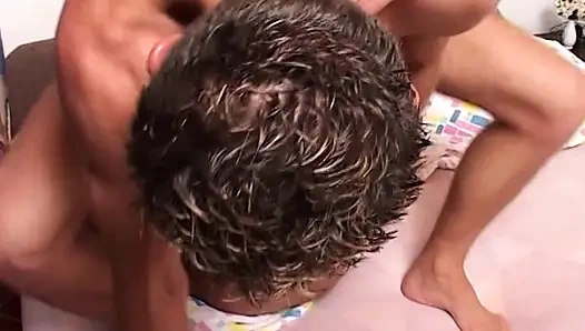 Тайный Праздник Траха В Спальне В Любительском Видео