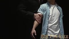 Boyforsale - un haut adapté domine un jumelle gémissant avec un jouet