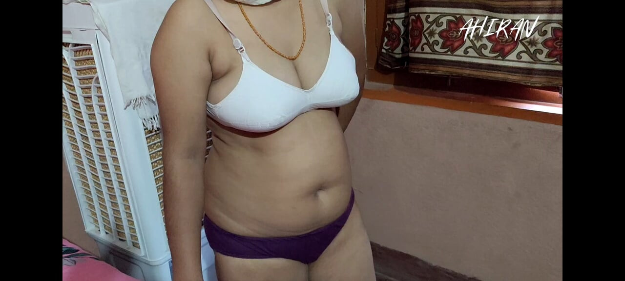 PRIYAM BOOBS REVIEW AND FORPLAY WITH HER BOYFRIEND. BIG BOOBS