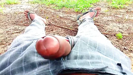 Mengapa tidak! Aku akan menyetubuhimu di Taman Umum