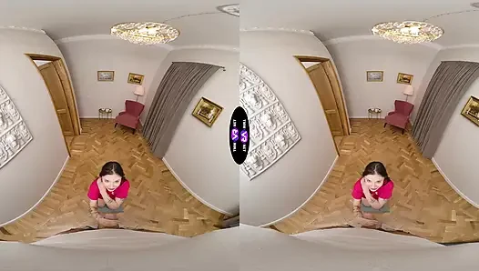 Mandy Moon spor salonundan sonra çay içmek yerine yarak emiyor - teenmegaworld