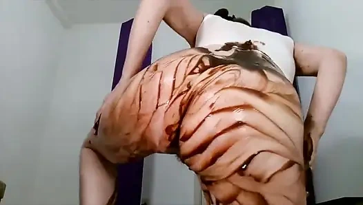 Twerking a big butt spreading chocolate all over Arse