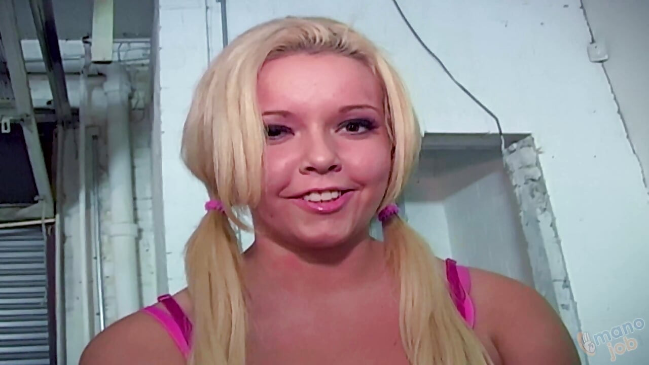 Manojob classique : Emma Hart