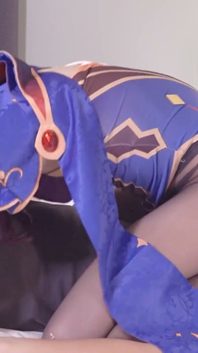 Genshin Impact Mona Cosplayer Face Sitting, After Otaku Festival 7 | Clip 1