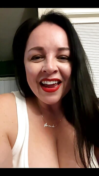 Strumieniuj z dużymi piersiami