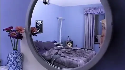 Хиллари Скотт