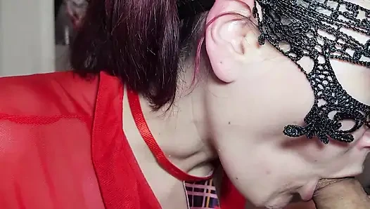 Gadis sekolah bugar nyepong kontol dan telan sperma