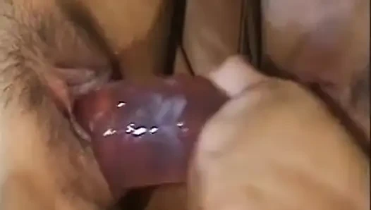 Çok seksi büyük memeli lezbiyenler amcık yalıyor dildoyla oynuyor