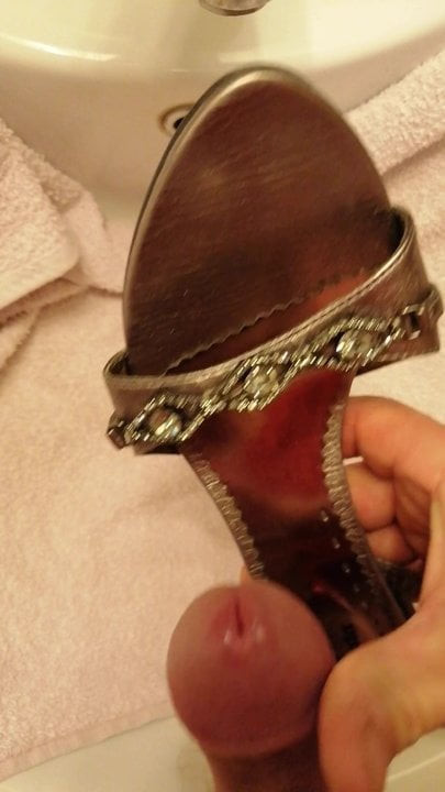 Cum on shoes