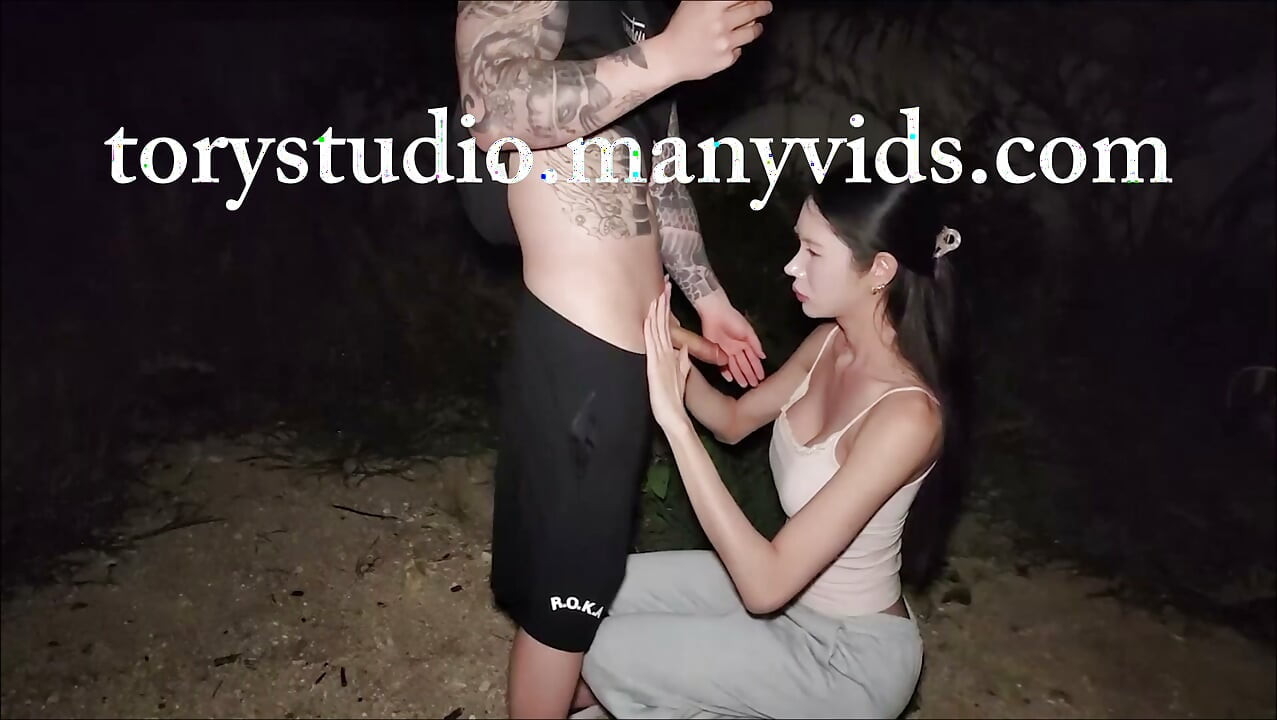 After an outdoor shoot with her, a crowd gathered, so we fle