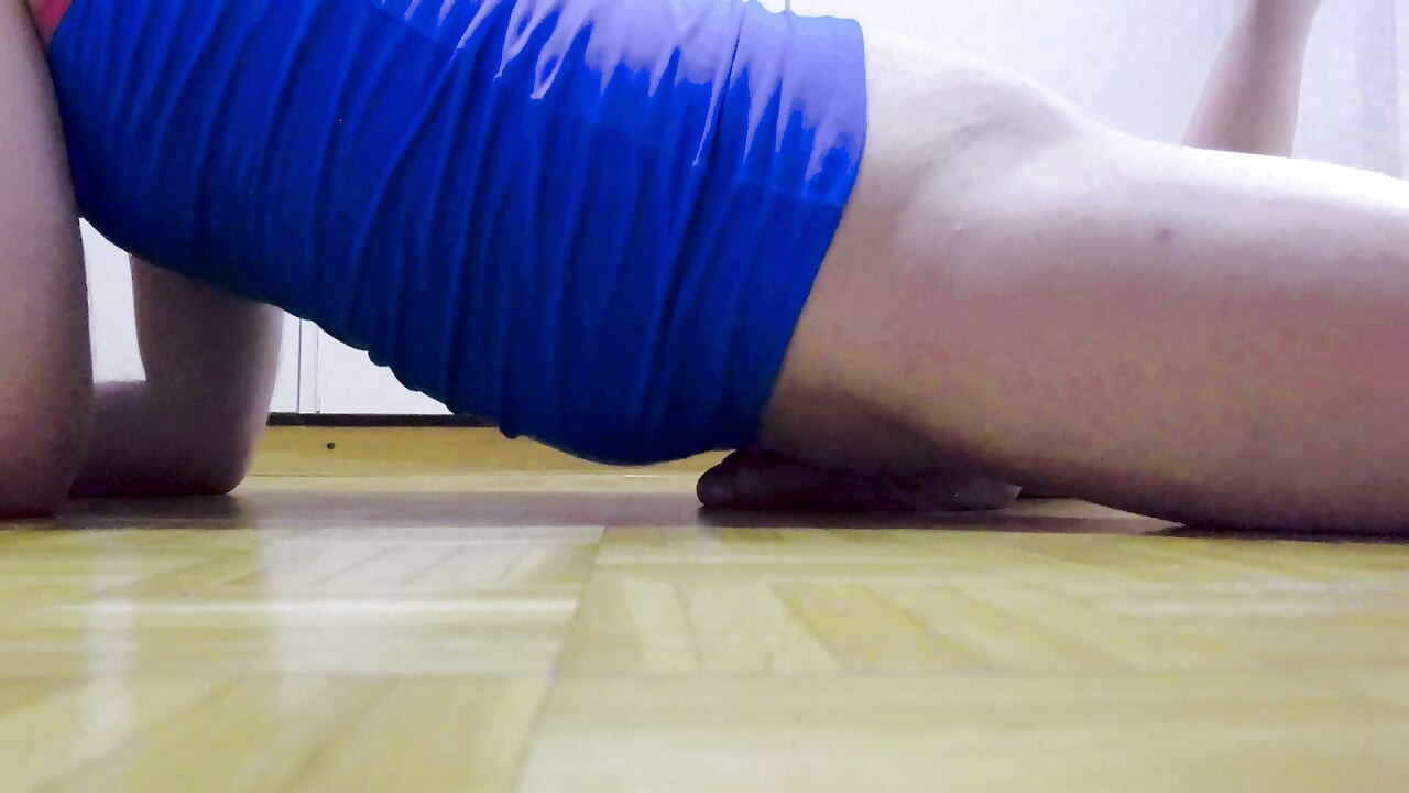 Rubbing and grinding on the floor