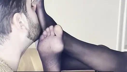 Valerias ayakları bağımlısı - naylon ayak ibadeti (bölüm 1)