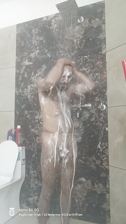 Indian police officer se gand marvate hue