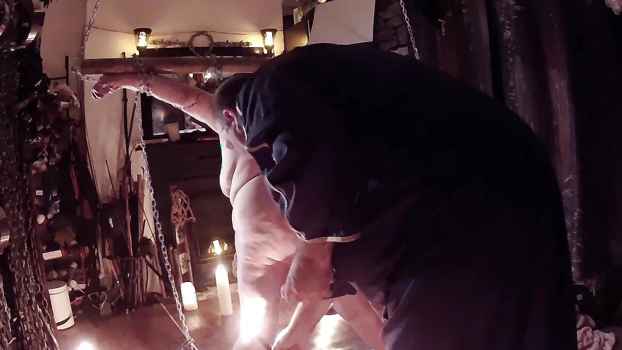 Part 3:- Lanista Bear and Domina Satana wax and heat play with orgasms