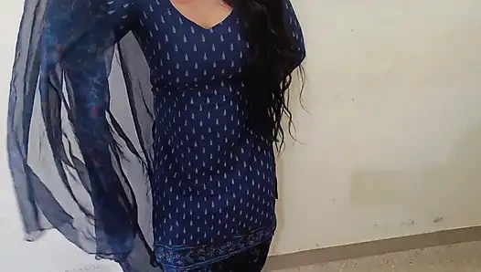 Heißes indisches muslimisches mädchen fickt mit stiefbruder und er fickte zum ersten mal stiefschwester in schmutziger audio