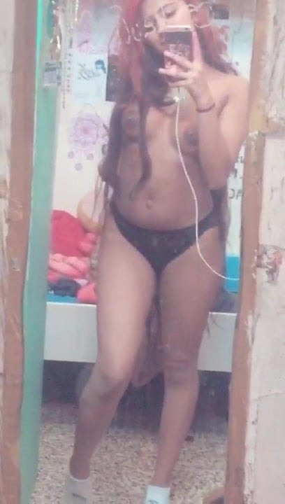 Sri lanaka hot girl