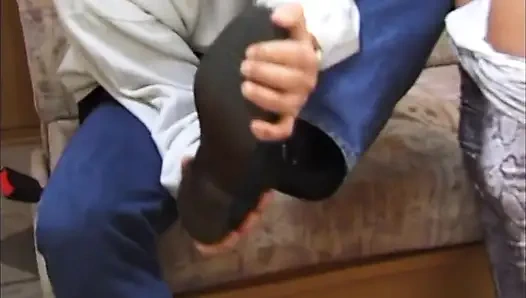 Seks di dalam mobil sama tante girang rambut pirang yang suka dicrot di muka