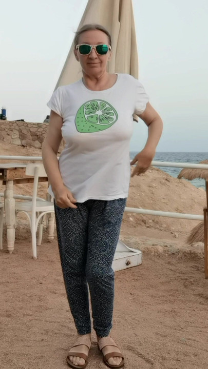 Crazy dance on the beach