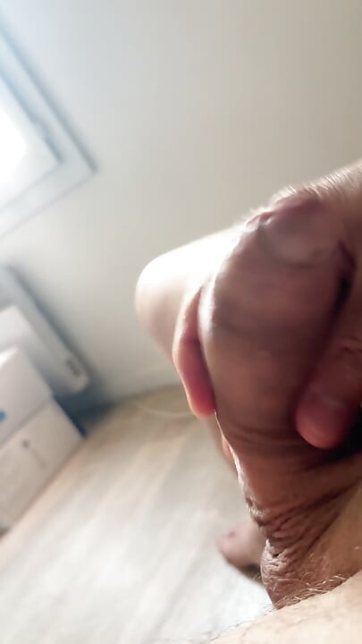 hmm so good to stroke even if it is hot