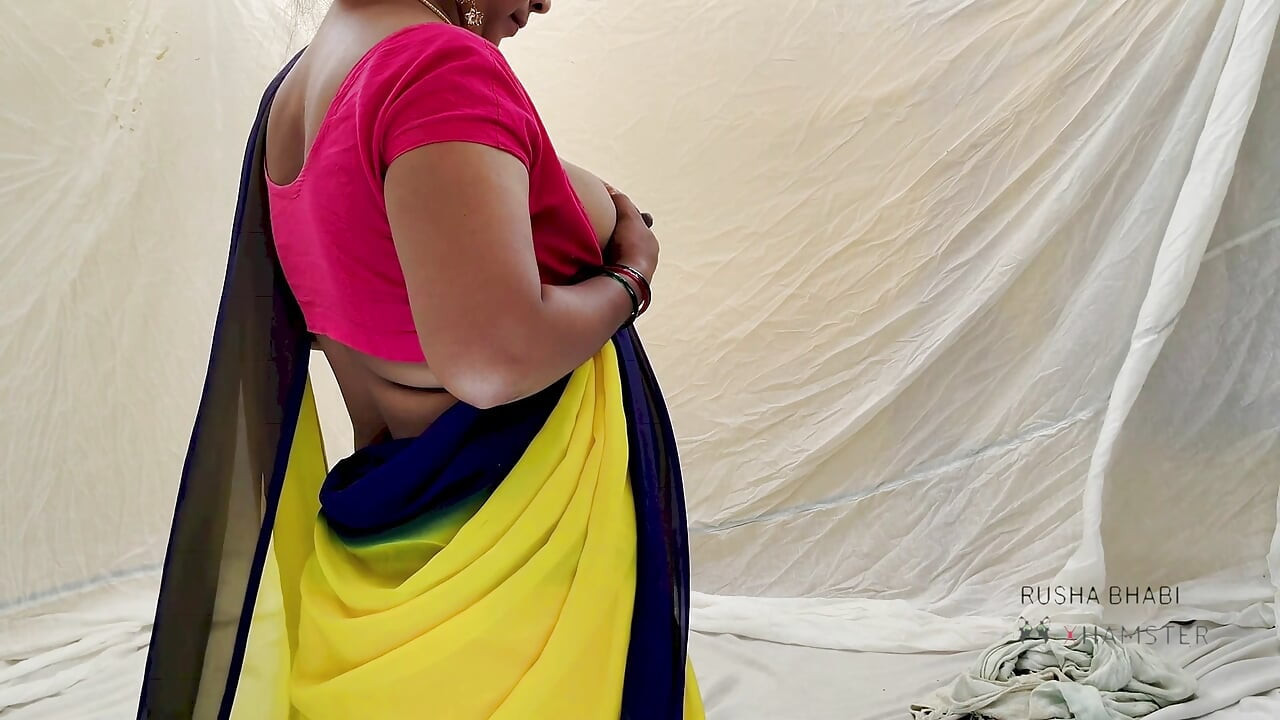 Hot indian girlfriend fucking my step daddy shearing a bed hindi audio