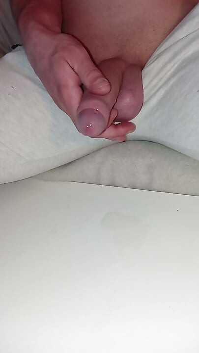 Riesiger Cumshot in 6 Etappen