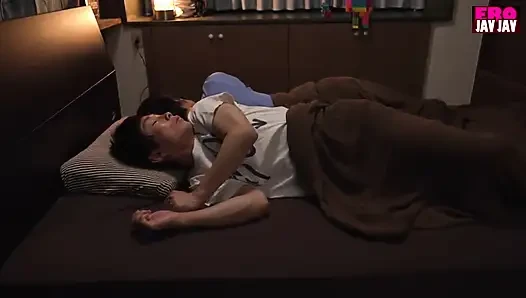 Hanya satu malam berpelukan... Itu berubah menjadi lebih -ep3