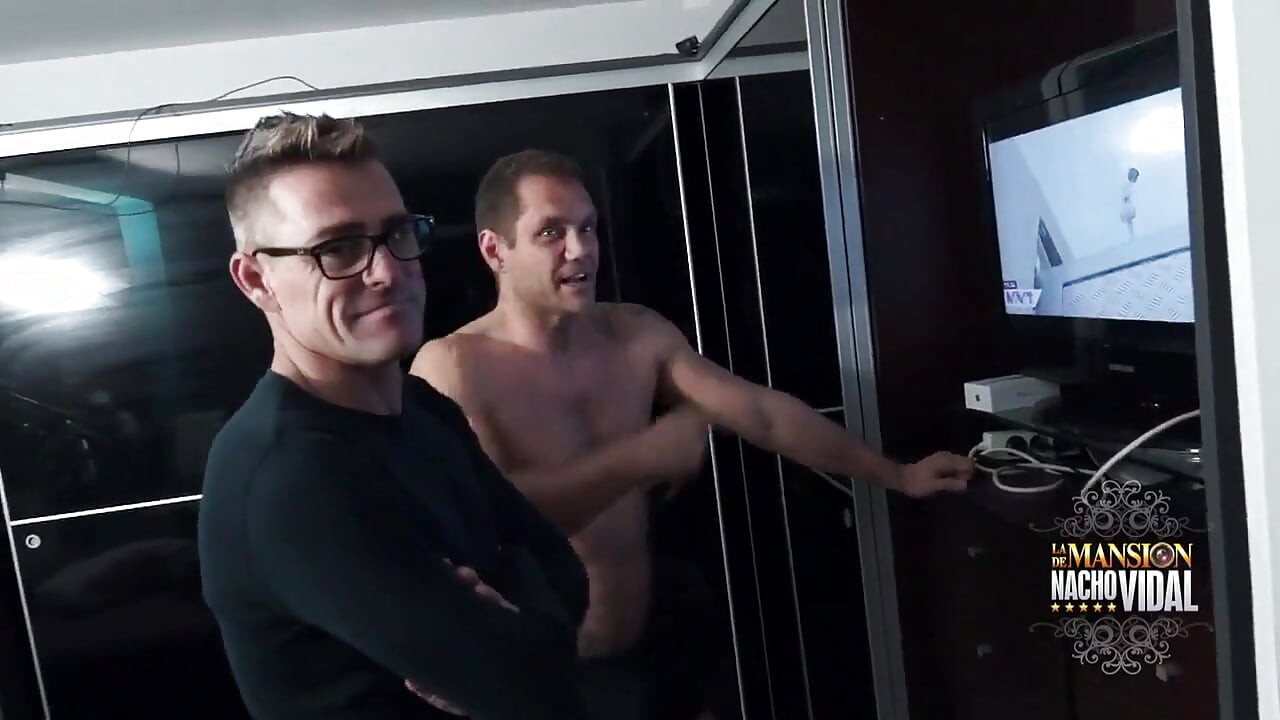 Handjobs, Jokes and News in the Nacho Vidal Mansion
